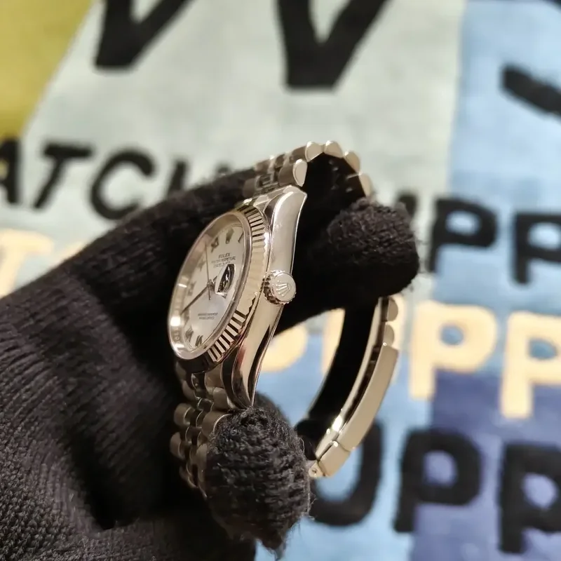 Thumb Datejust 36 Stainless Steel / Fluted / White Roman / Jubilee