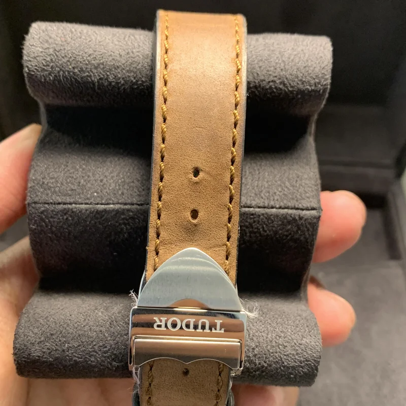 Thumb Black Bay Fifty-Eight Stainless Steel / Black / Strap