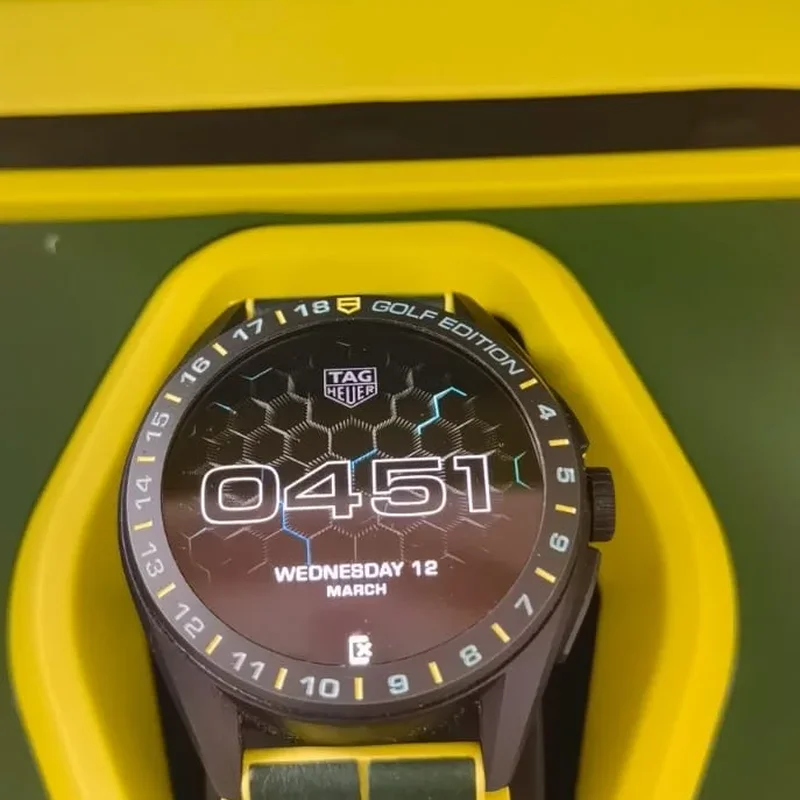 Connected Calibre E4 Malbon Golf Edition