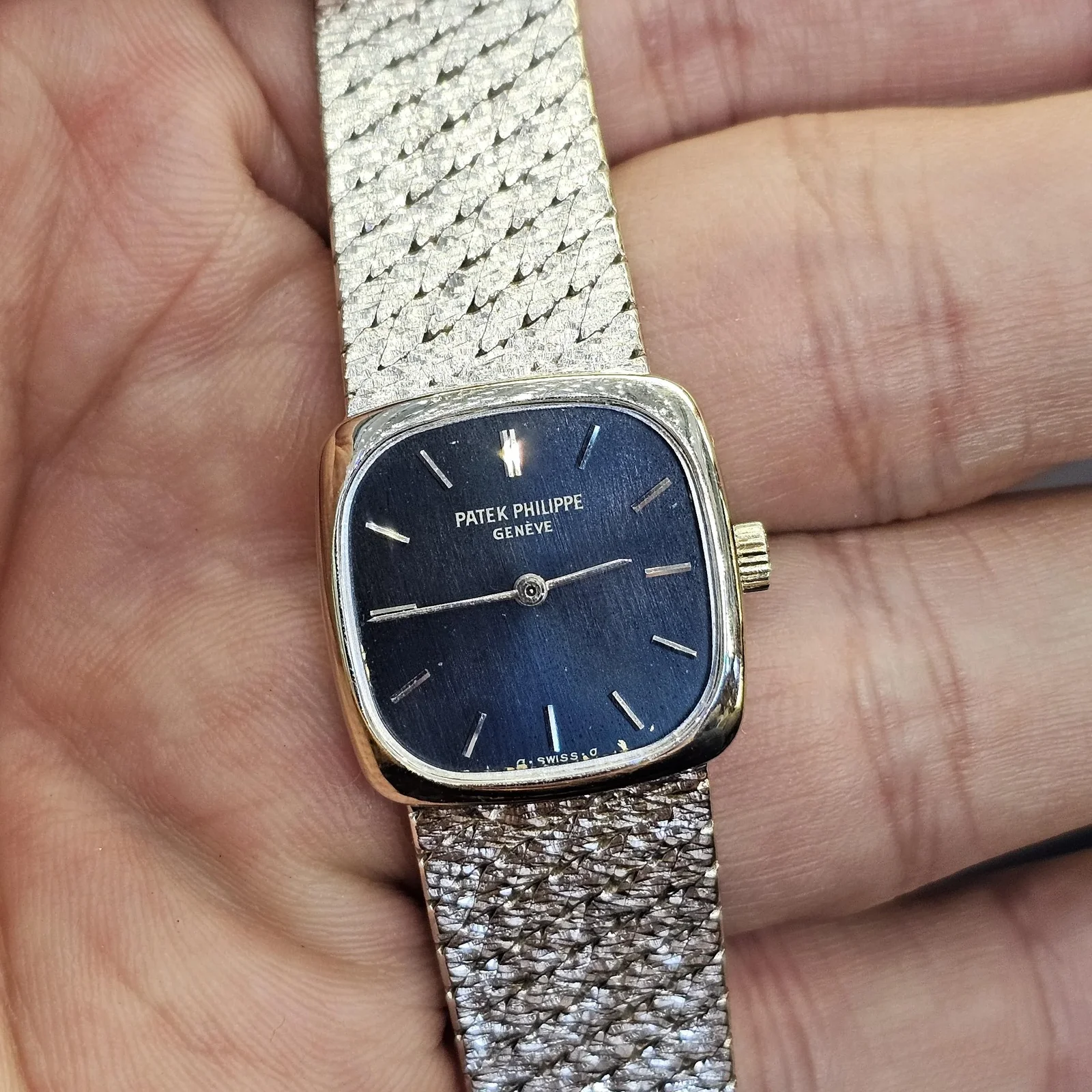 Ellipse White Gold 4179 Blue Dial Textured Bracelet