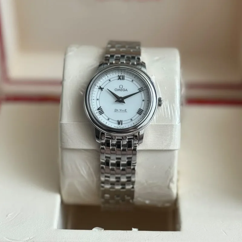 De Ville Prestige Quartz 27.4 Stainless Steel / Vintage Silver / Bracelet