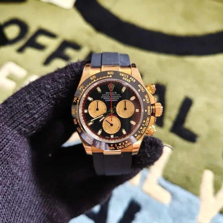 Cosmograph Daytona Yellow Gold / Cerachrom / Black / Oysterflex