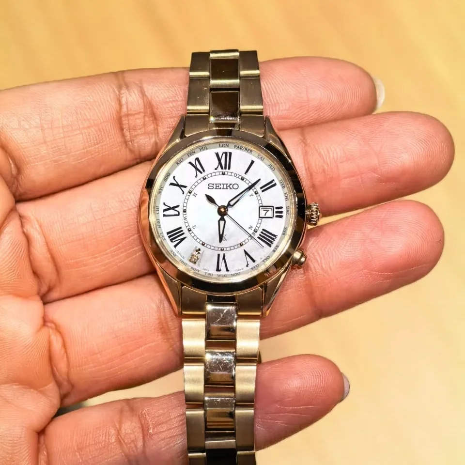 Lukia SSQV068 Solar Titanium / White