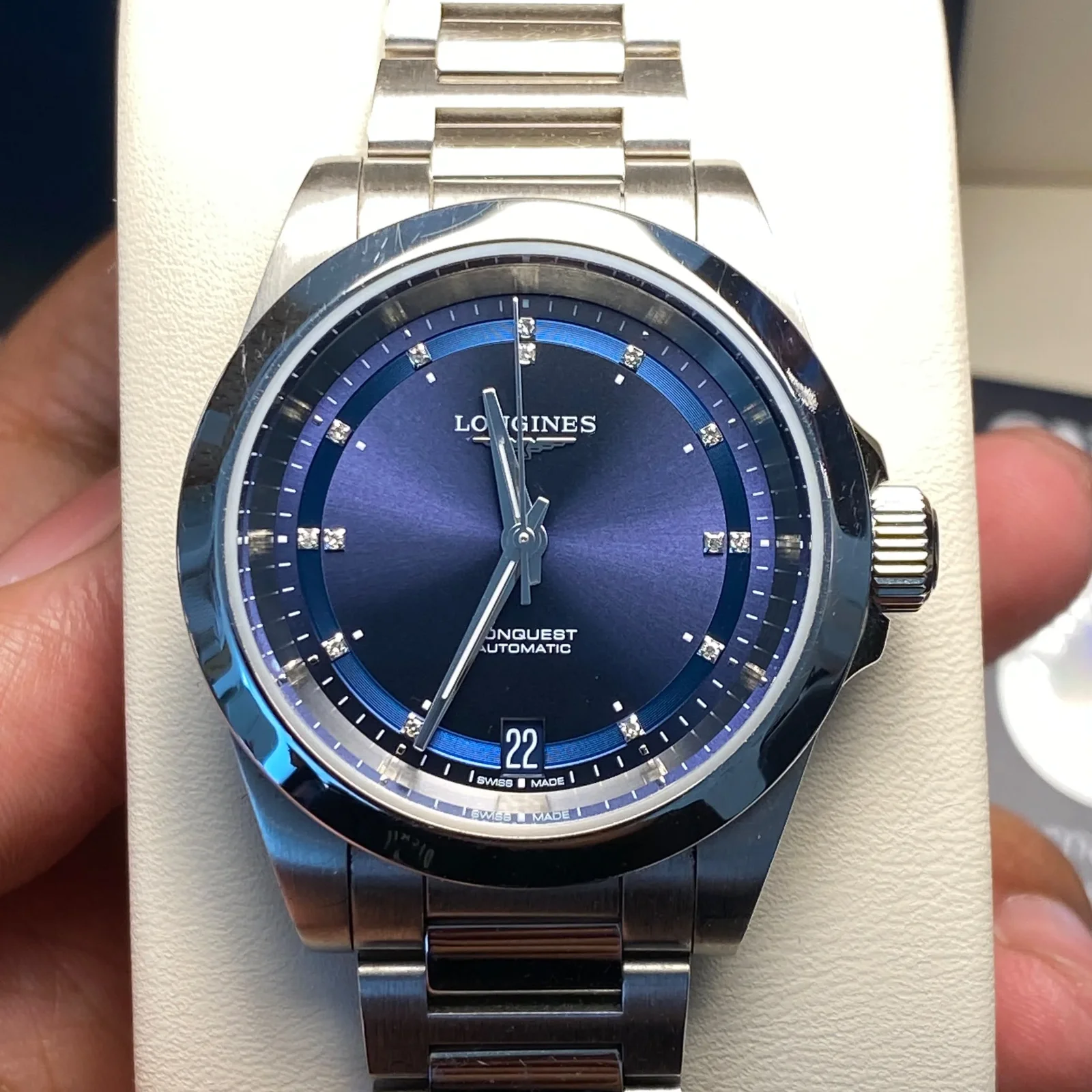 Conquest 34 Stainless Steel / Blue - Diamond / Bracelet