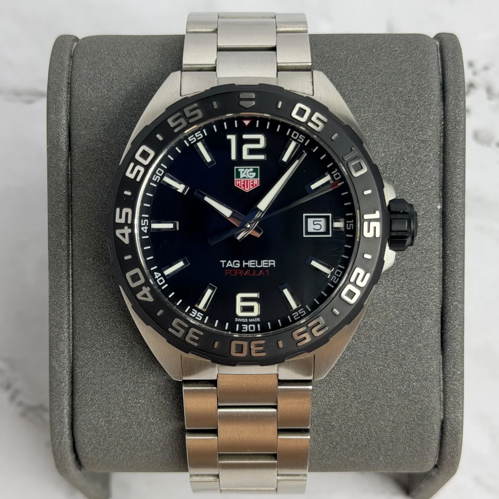 Formula 1 Quartz 41 Stainless Steel / Black / Bracelet