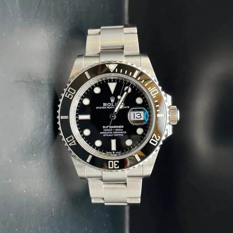 Submariner Date 41 Stainless Steel / Black / Cerachrom