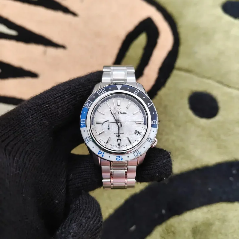 Hi Beat 36000 GMT ‘Sea of Cloud’ SBGJ275