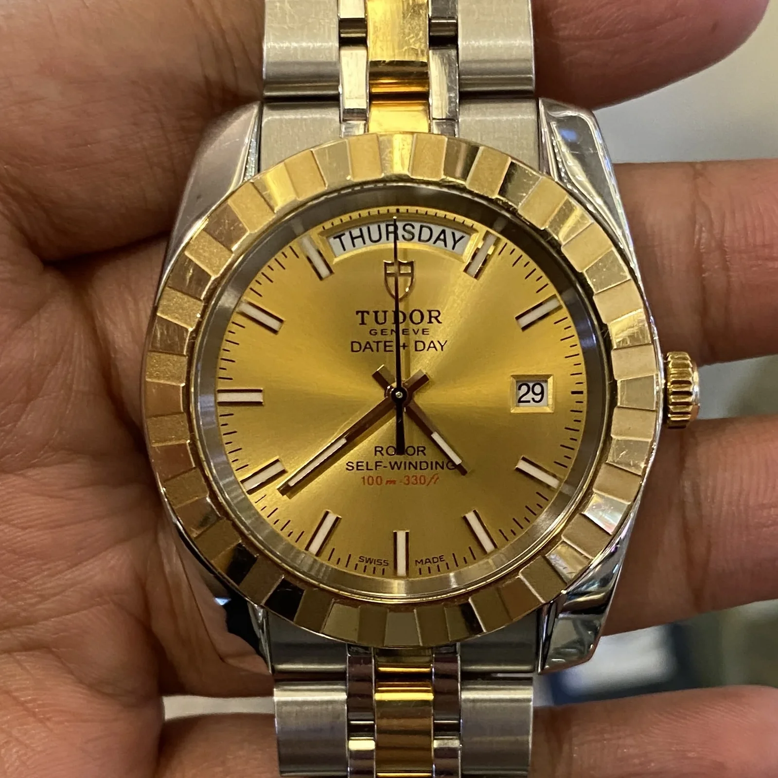 Classic Day-Date Stainlees Steel / Yellow Gold / Bracelet