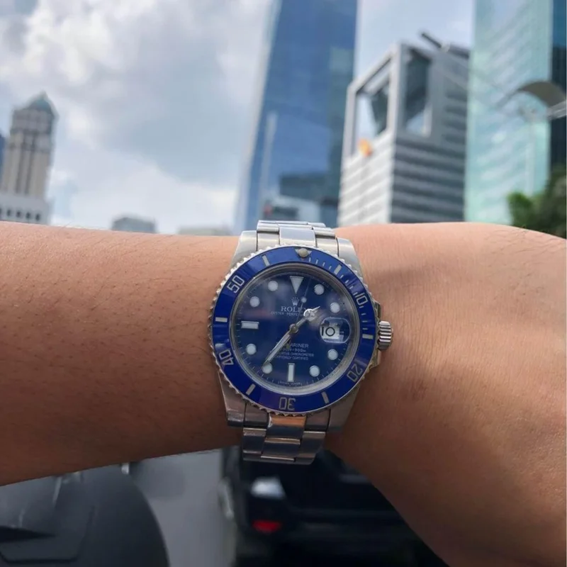 Thumb Submariner Date White Gold / Blue