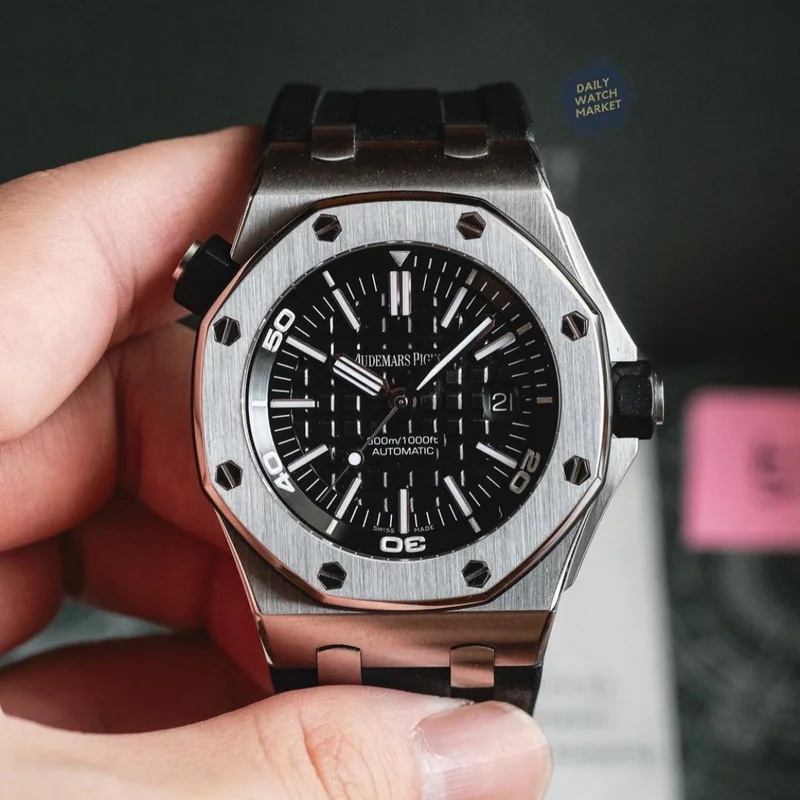 Thumb Royal Oak Offshore Diver Stainless Steel / Black