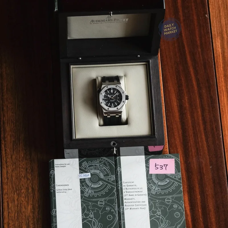 Thumb Royal Oak Offshore Diver Stainless Steel / Black