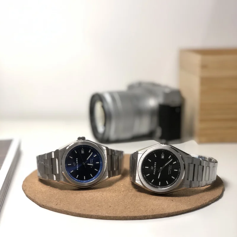 Thumb Pasic Date / Stainless Steel / Blue