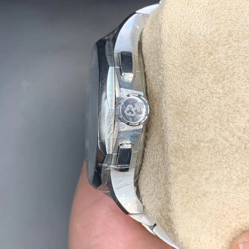 Thumb Admiral's Cup Legend 42 Chronograph Blue