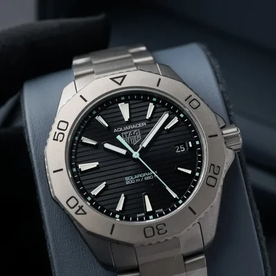 Aquaracer Professional 200 Titanium / Black
