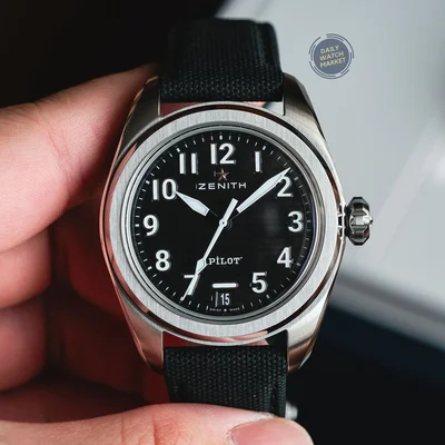 PILOT Automatic Stainless Steel / Black