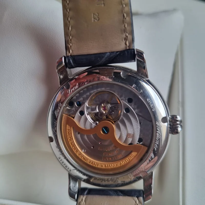 Thumb Manufacture Worldtimer / Stainless steel / Blue /