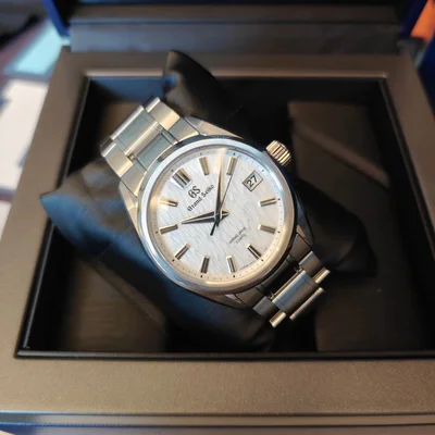 Spring Drive Evolution 9 Stainless Steel / White / Bracelet