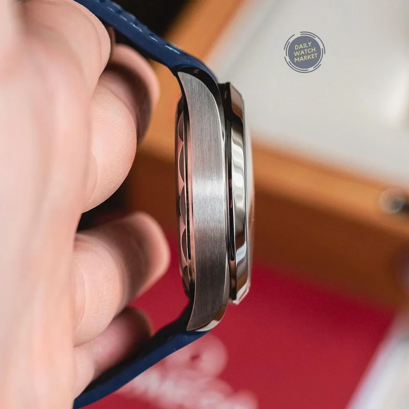 Thumb Seamaster Aqua Terra 150M Master Chronometer 43 Worldtimer Stainless Steel / Blue / Rubber