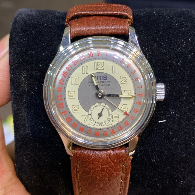 Thumb Pointer Date Bullseye Multi Color