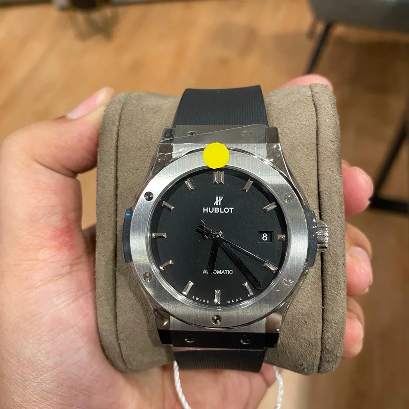 Classic Fusion 42 Titanium / Black / Rubber