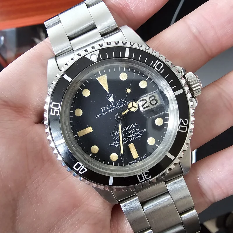 Thumb Red Submariner Date 1680