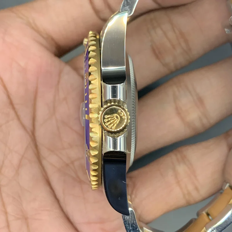 Thumb Submariner Date Rolesor / Blue / Cerachrom