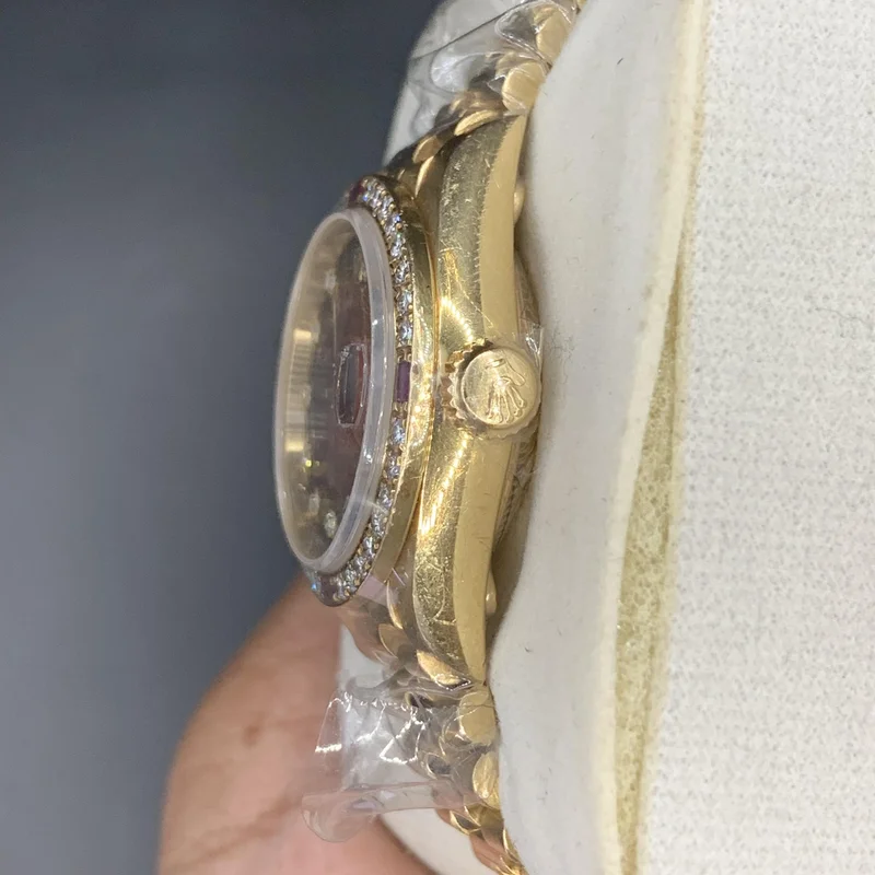 Thumb Datejust 26 Full Yellowgold Red Vignette Factory Ruby Diamond Bezel