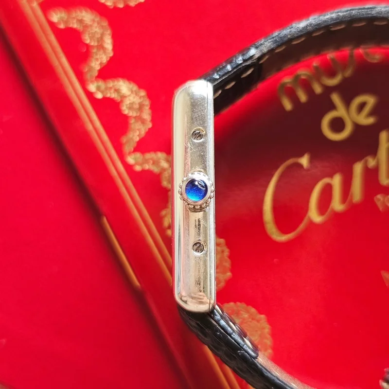 Thumb Must de Cartier Tank 2416