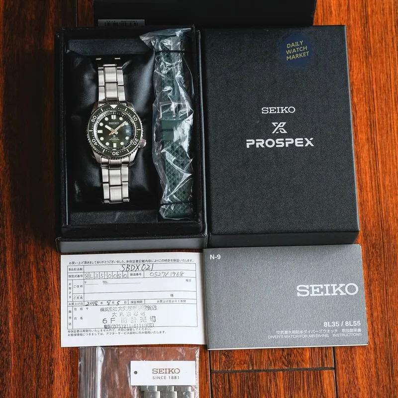 Thumb Marine Master Professional Diver 300M / Green / Limited Edition