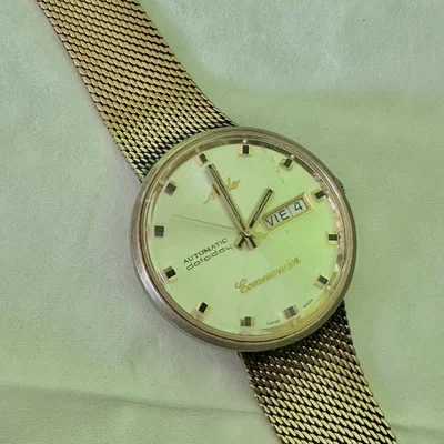 Commander 1959 Yellow Gold / Champagne / Bracelet