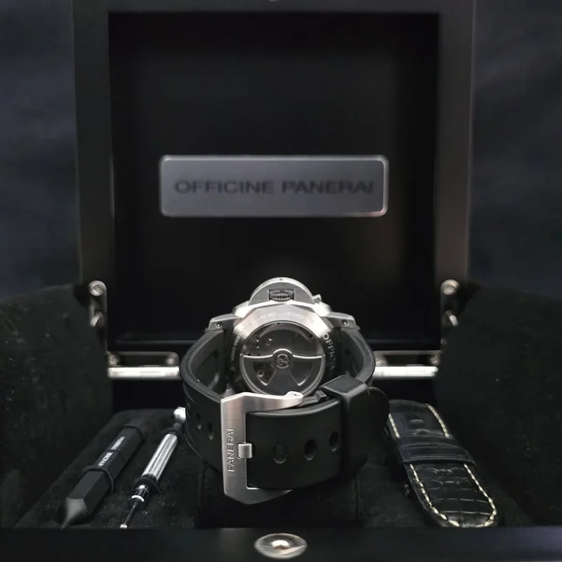 Thumb Luminor 1950 3 Days GMT Power Reserve Automatic Acciacio 44mm
