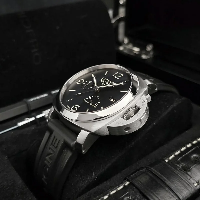 Thumb Luminor 1950 3 Days GMT Power Reserve Automatic Acciacio 44mm