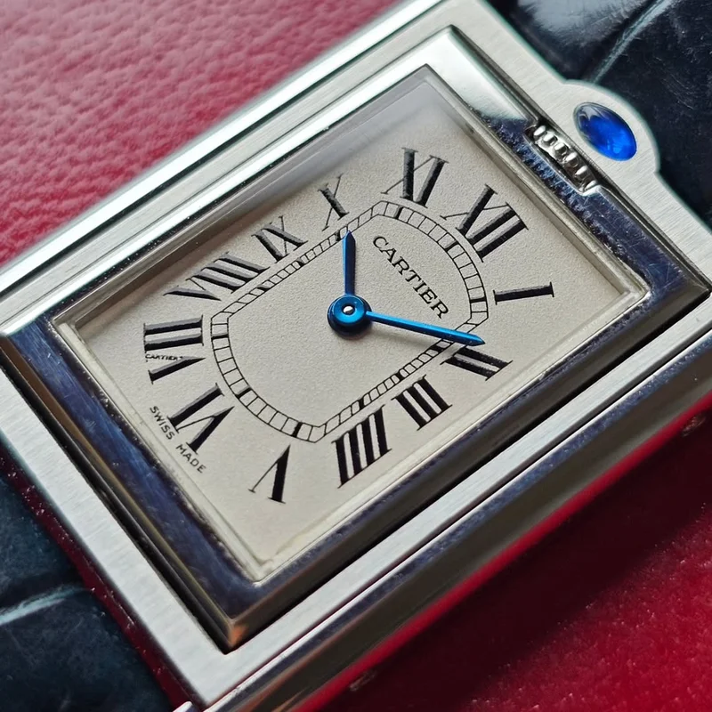 Thumb Tank Basculante Quartz