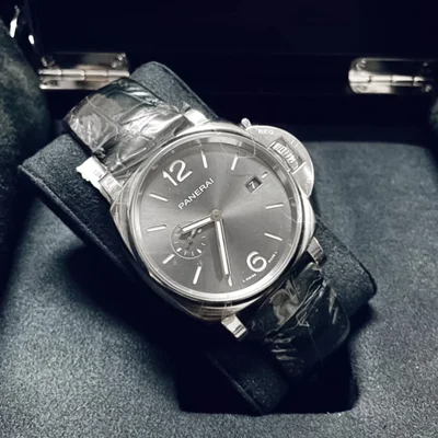 Luminor Due 42 3 Days Date Stainless Steel / Grey