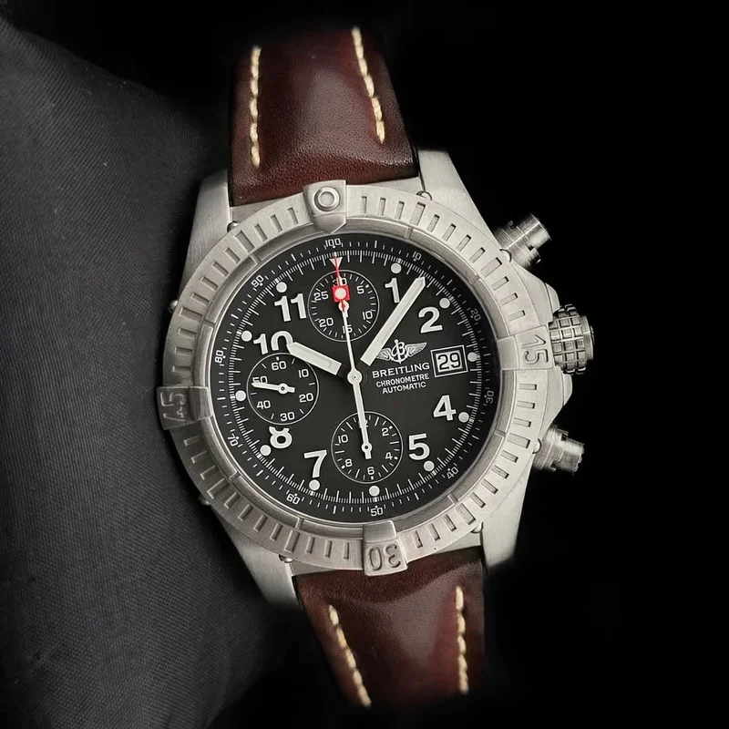 Thumb Avenger 44 Titanium Grey