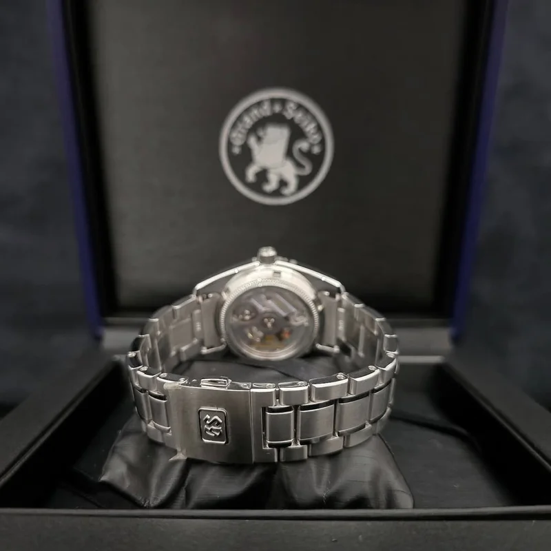 Thumb Automatic Date Stainless Steel / Silver / Bracelet