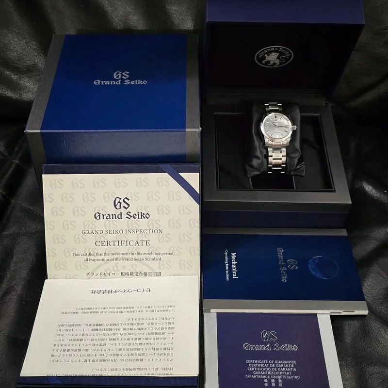 Thumb Automatic Date Stainless Steel / Silver / Bracelet