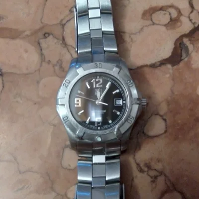 2000 Exclusive Quartz Stainless Steel / Black / Bracelet