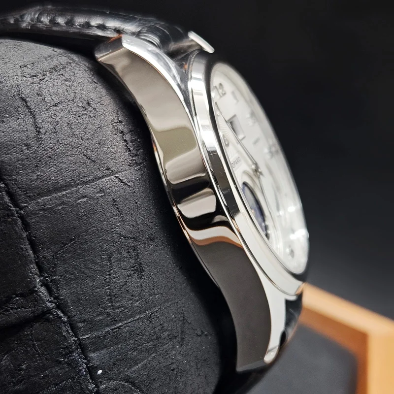 Thumb L.U.C Lunar Big Date White Gold / Silver