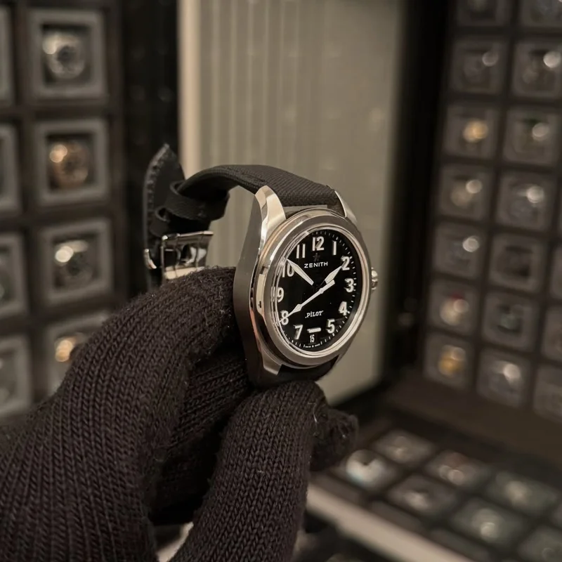 Thumb PILOT Automatic Stainless Steel / Black