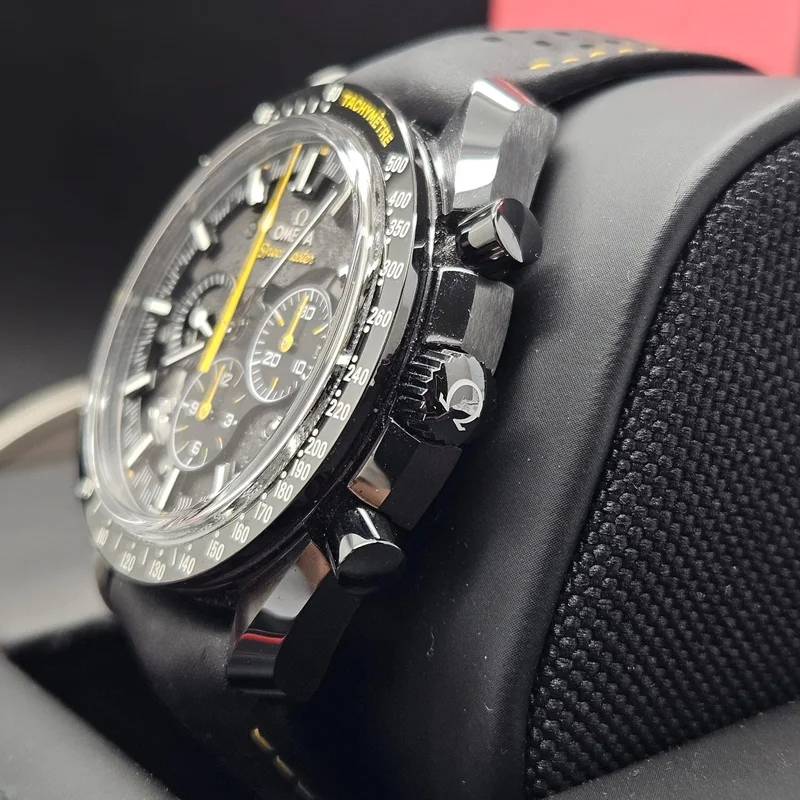 Thumb Speedmaster Moonwatch Dark Side of the Moon Apollo 8