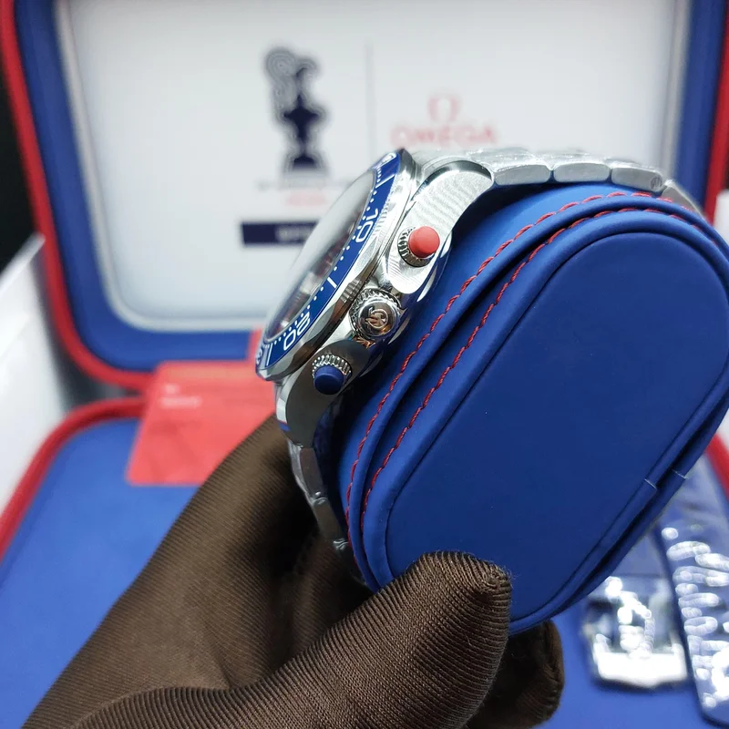 Thumb Seamaster Diver 300M Master Co-Axial 44 Chronograph America's Cup