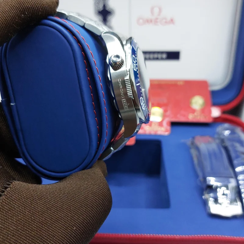 Thumb Seamaster Diver 300M Master Co-Axial 44 Chronograph America's Cup