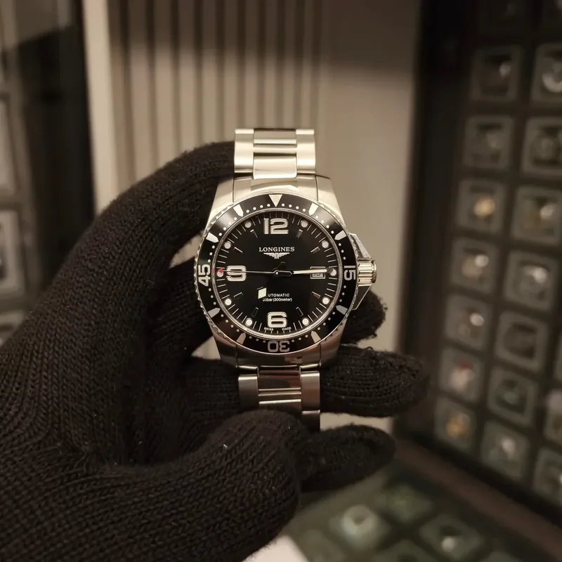 HydroConquest 41 Automatic Stainless Steel / Black / Bracelet