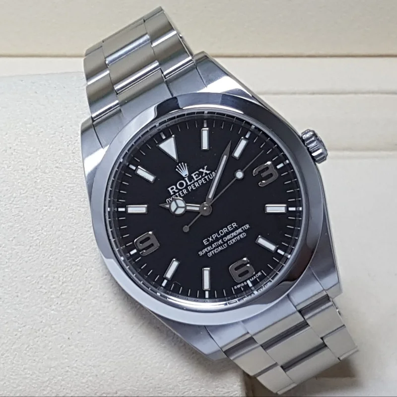 Explorer 39 Stainless Steel / Black