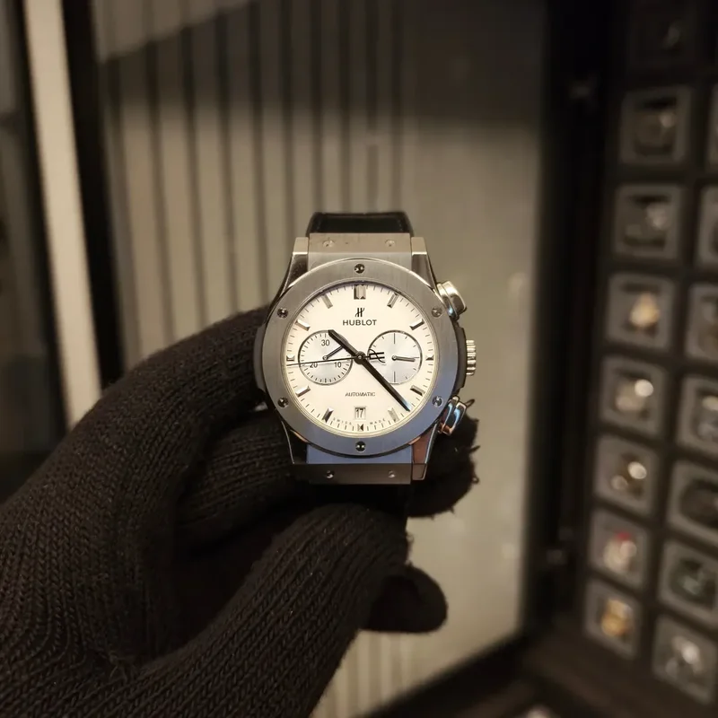 Classic Fusion 42 Chronograph Titanium / Opalin / Alligator