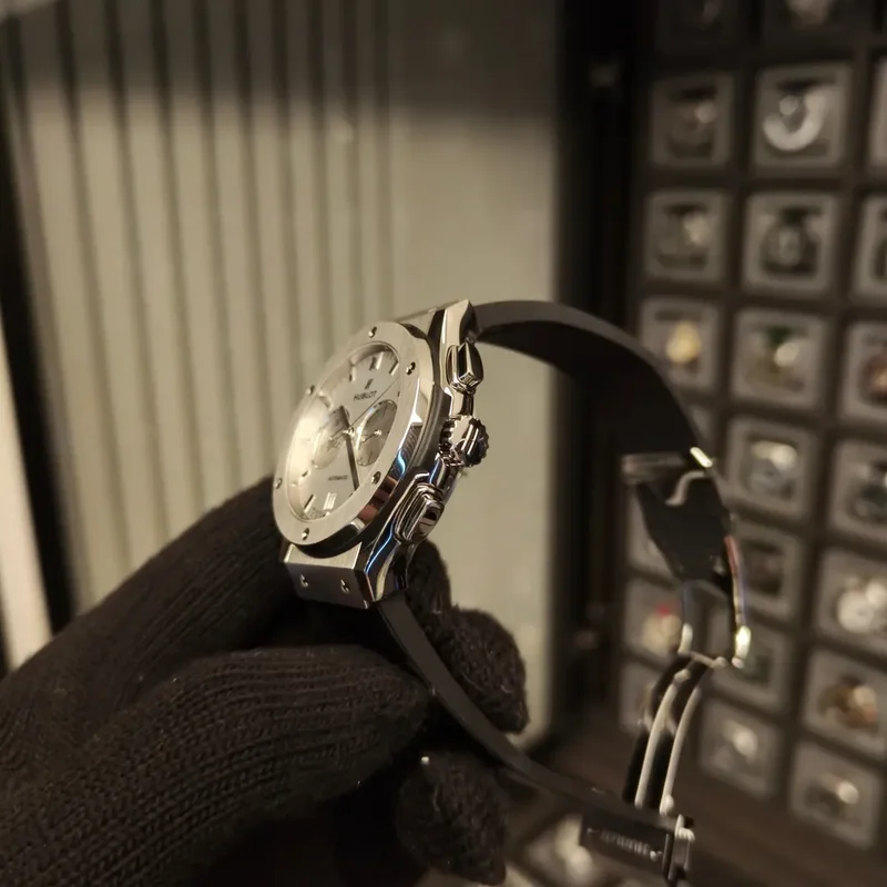 Thumb Classic Fusion 42 Chronograph Titanium / Opalin / Alligator