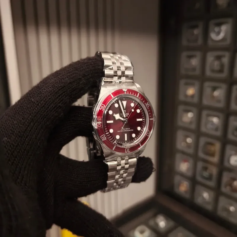Thumb Black Bay Fifty-Eight Stainless Steel Burgundy 