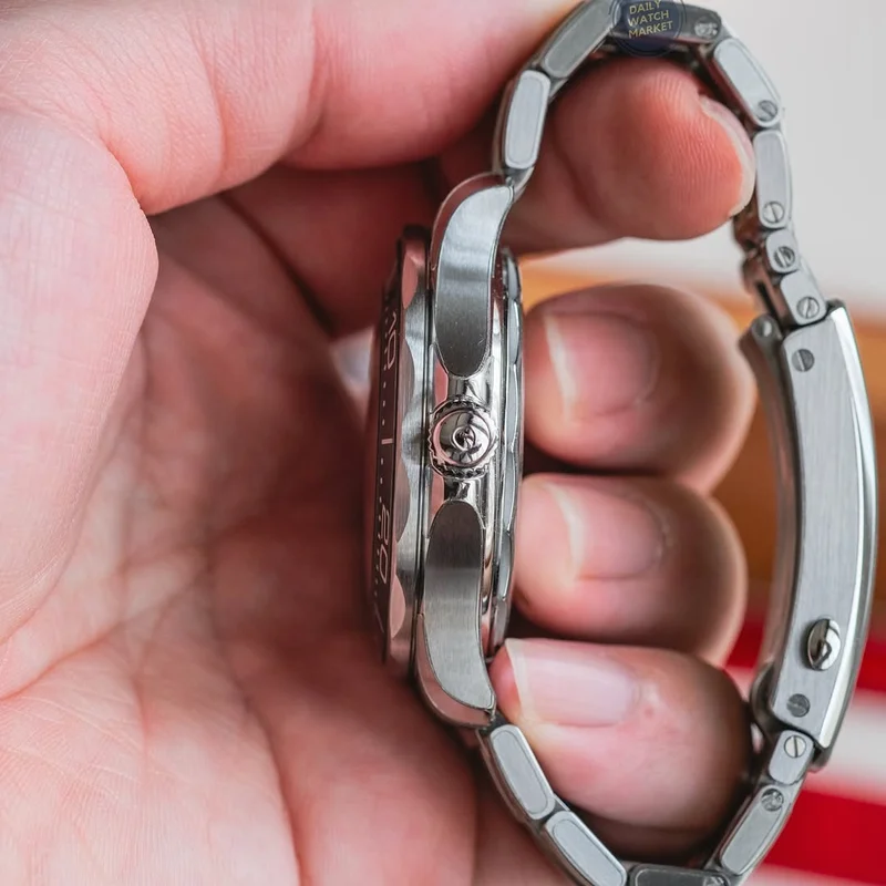 Thumb Seamaster Diver 300M Master Co-Axial 42 Stainless Steel / Black / Bracelet