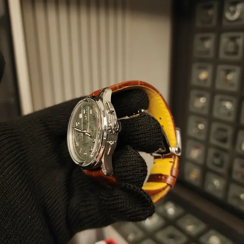 Thumb Premier Heritage B09 Chronograph 40 Stainless Steel / Mint